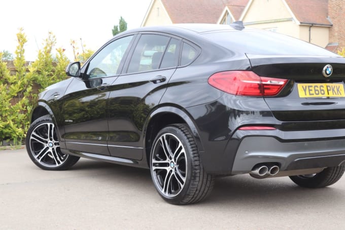 2025 BMW X4