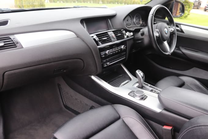2025 BMW X4