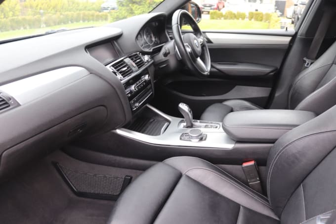 2025 BMW X4