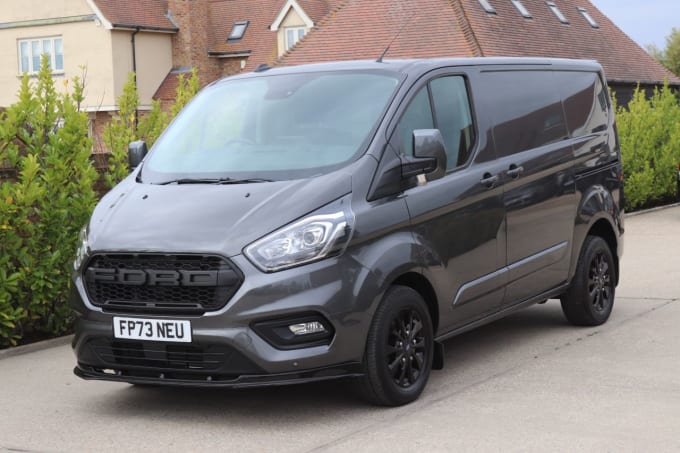 2025 Ford Transit Custom