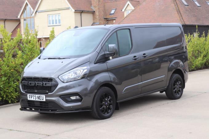 2025 Ford Transit Custom