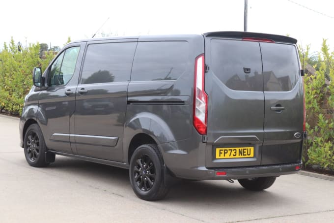 2025 Ford Transit Custom