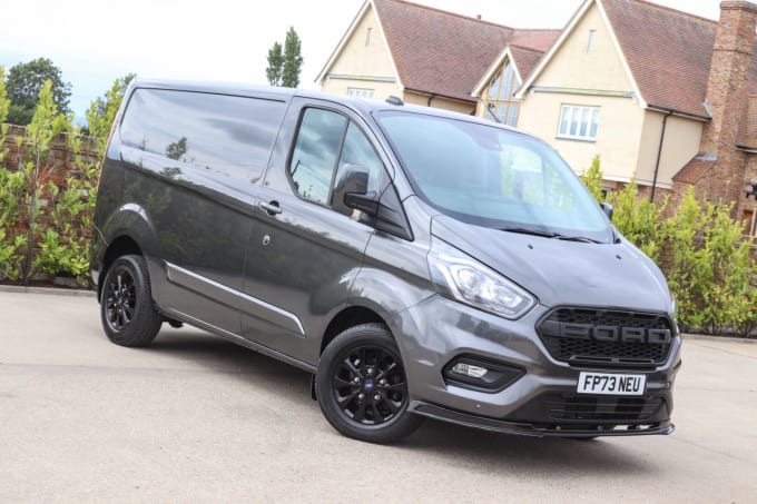 2025 Ford Transit Custom