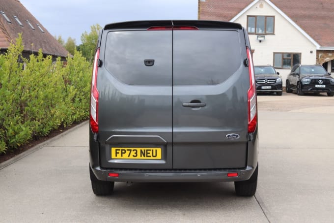 2025 Ford Transit Custom