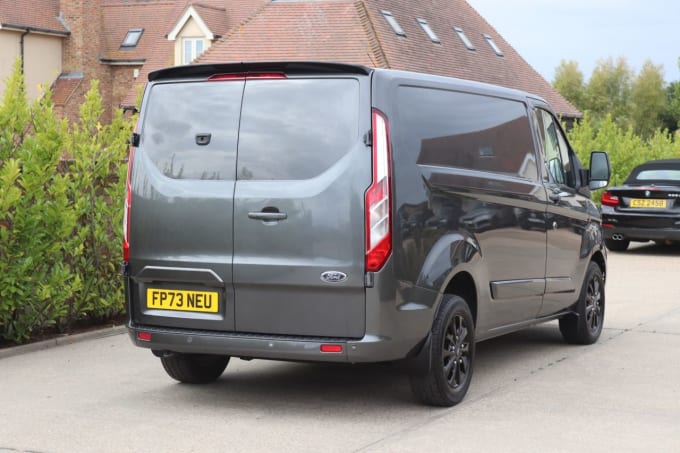 2025 Ford Transit Custom