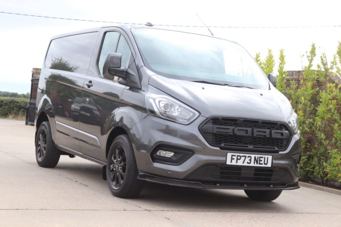2025 Ford Transit Custom