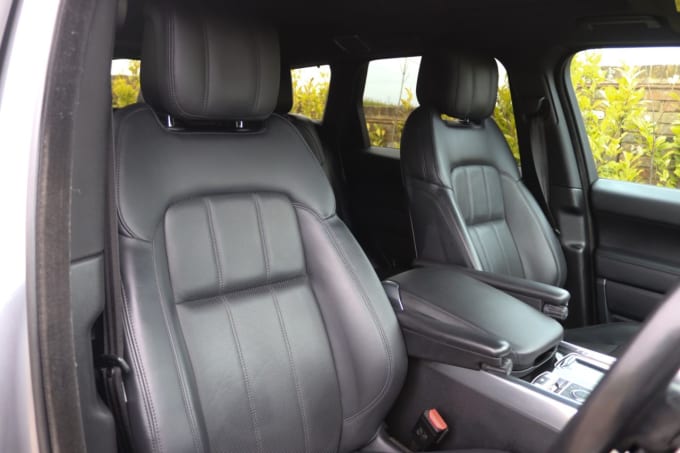 2025 Land Rover Range Rover Sport