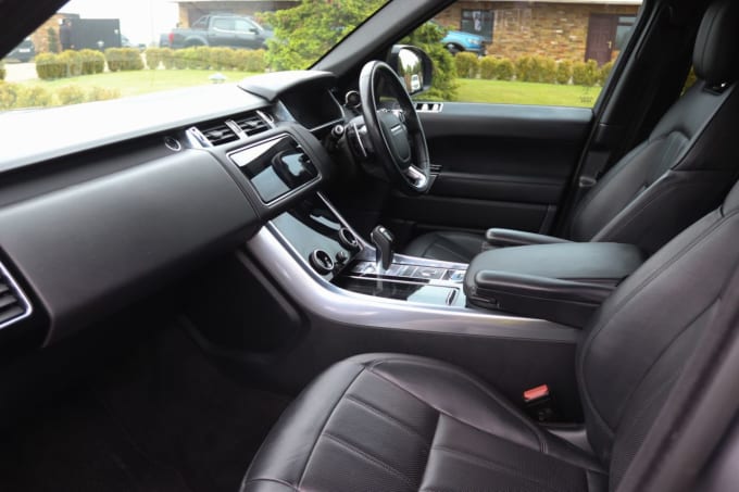 2025 Land Rover Range Rover Sport