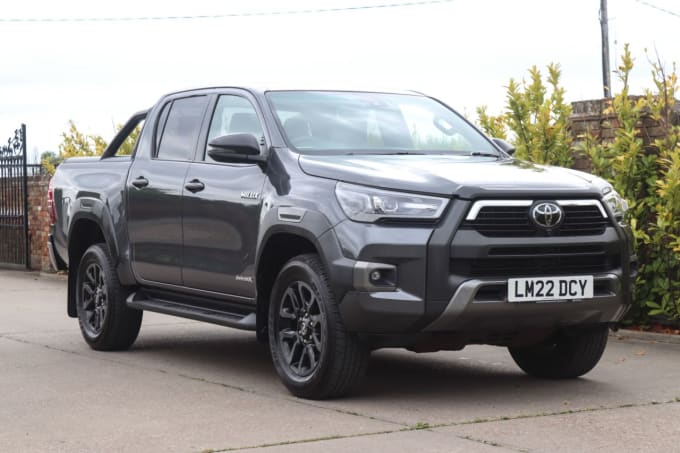 2025 Toyota Hi-lux