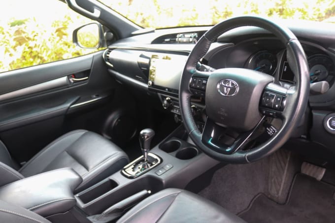 2025 Toyota Hi-lux