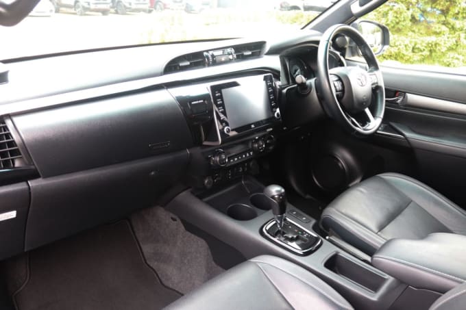 2025 Toyota Hi-lux