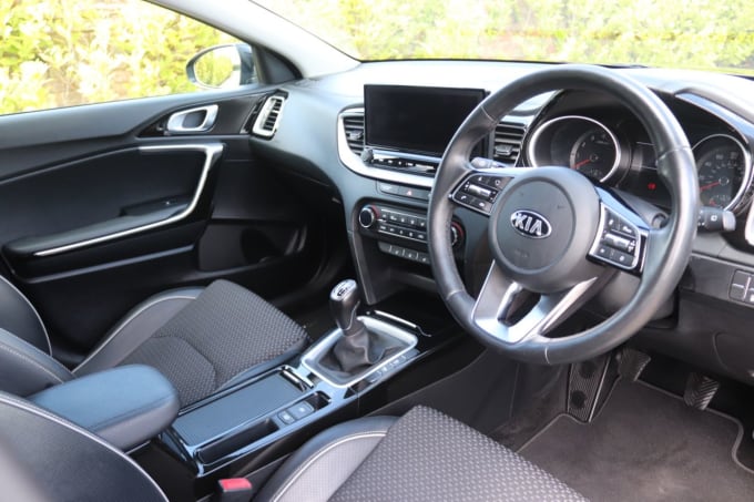 2025 Kia Xceed