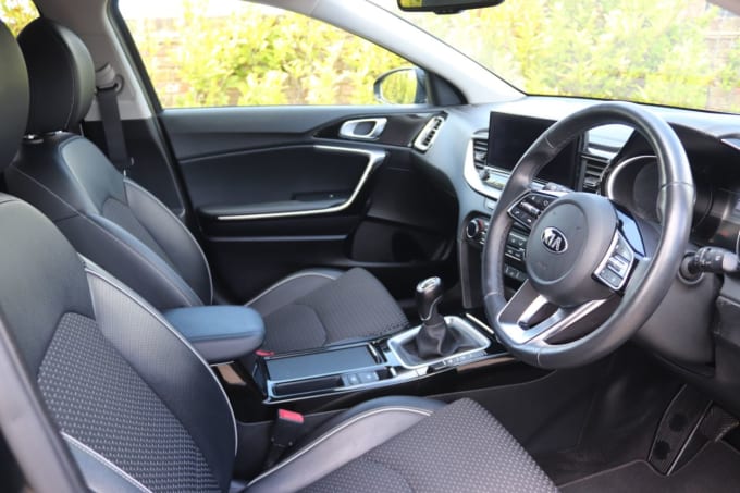 2025 Kia Xceed