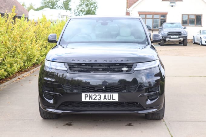 2025 Land Rover Range Rover Sport
