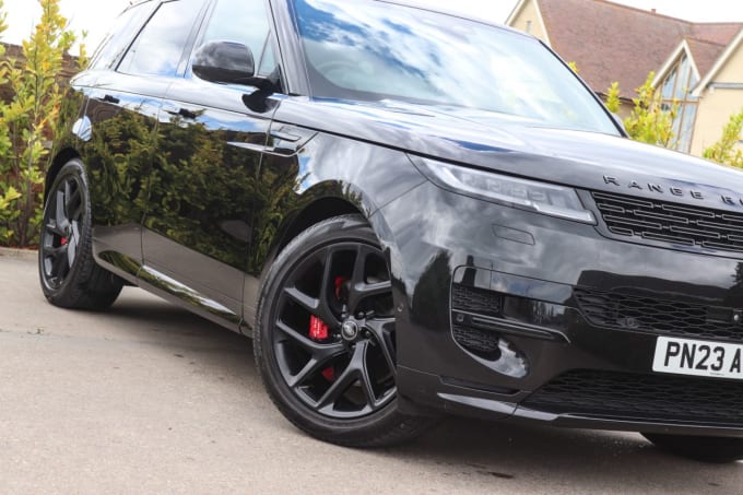 2025 Land Rover Range Rover Sport