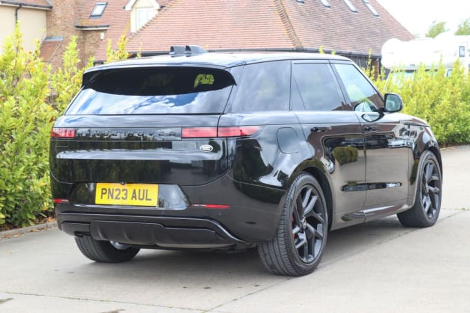 2025 Land Rover Range Rover Sport