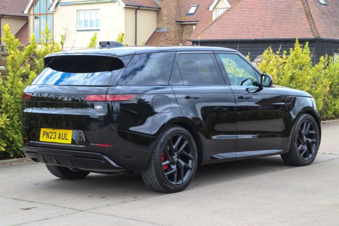 2025 Land Rover Range Rover Sport