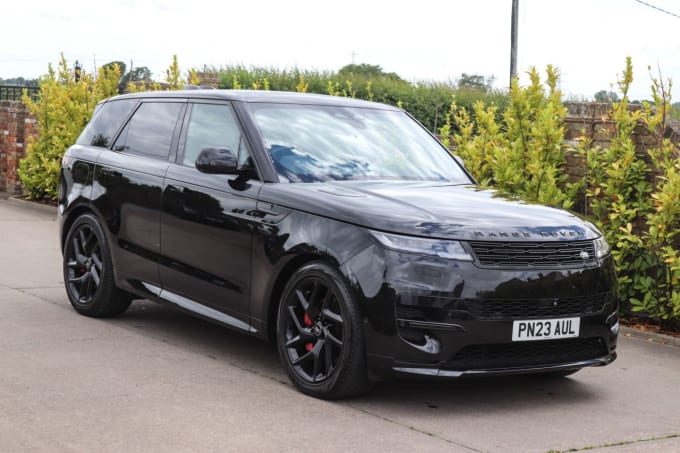 2025 Land Rover Range Rover Sport