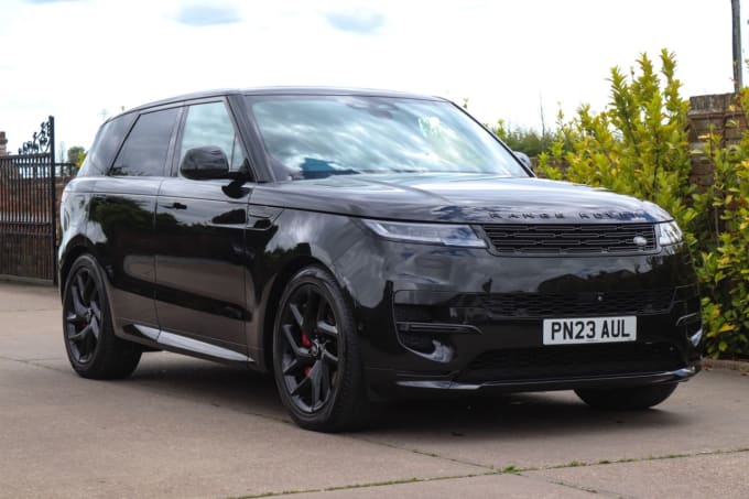 2025 Land Rover Range Rover Sport