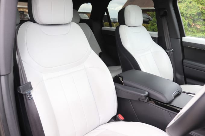 2025 Land Rover Range Rover Sport