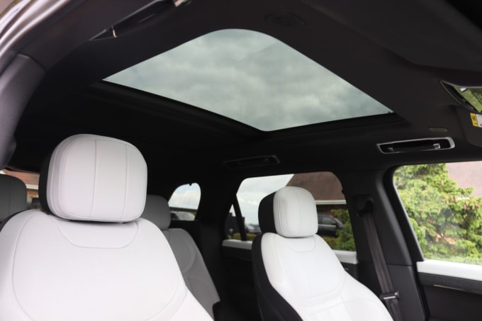 2025 Land Rover Range Rover Sport