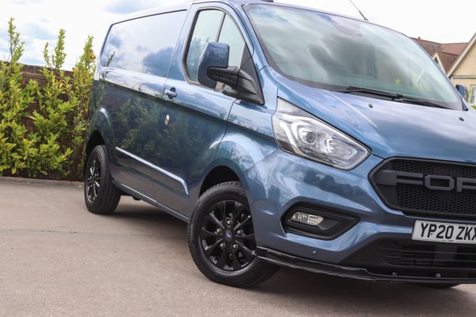 2025 Ford Transit Custom