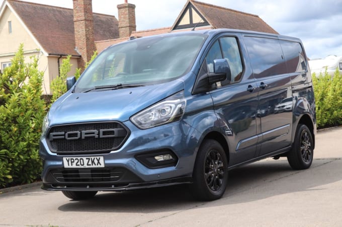 2025 Ford Transit Custom