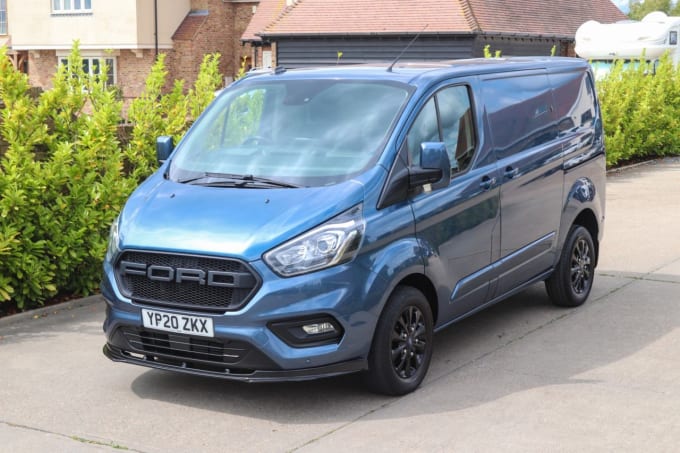 2025 Ford Transit Custom