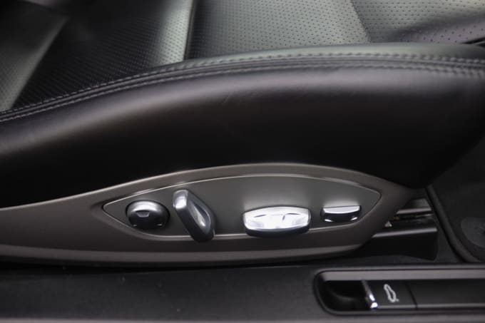 2025 Porsche Boxster