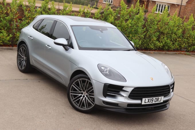 2025 Porsche Macan