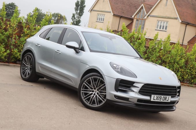 2025 Porsche Macan