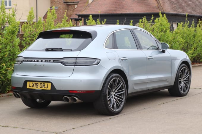 2025 Porsche Macan
