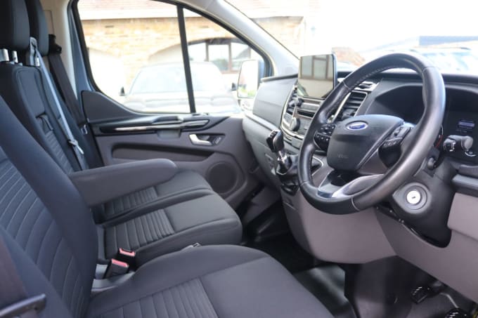 2025 Ford Transit Custom