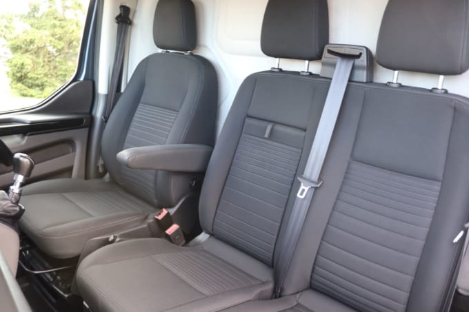 2025 Ford Transit Custom