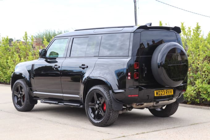 2025 Land Rover Defender