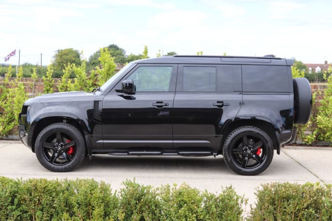 2025 Land Rover Defender