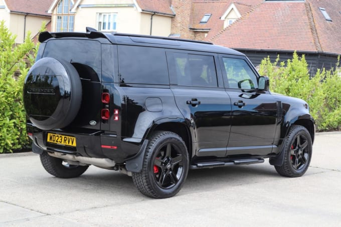 2025 Land Rover Defender