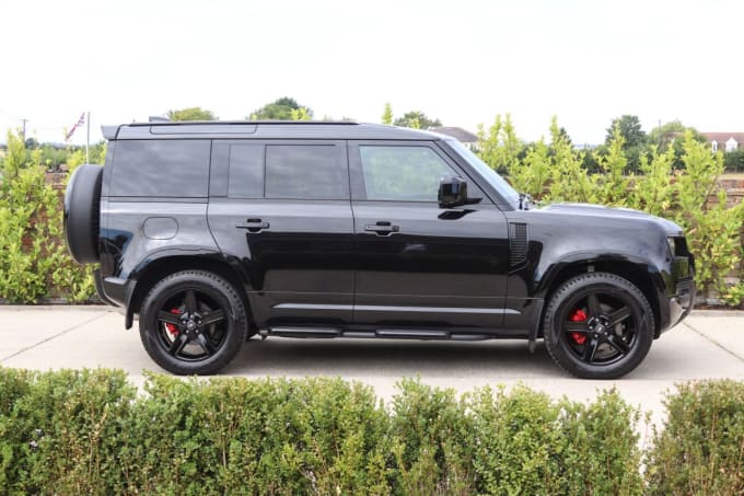 2025 Land Rover Defender
