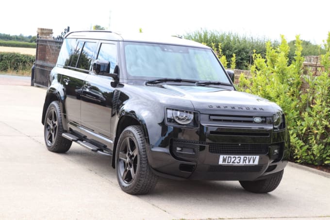 2025 Land Rover Defender