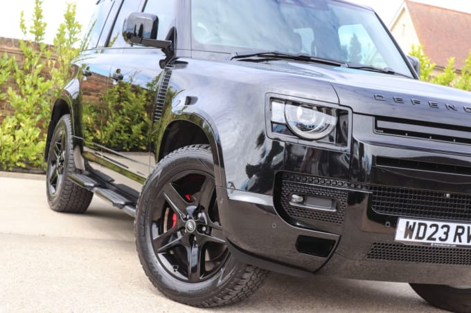 2025 Land Rover Defender