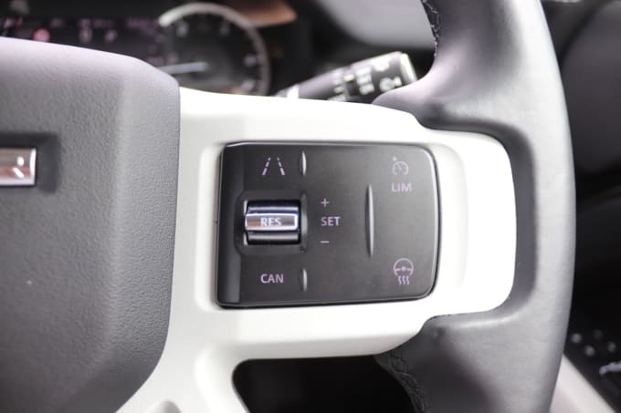 2025 Land Rover Defender