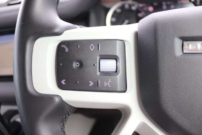 2025 Land Rover Defender