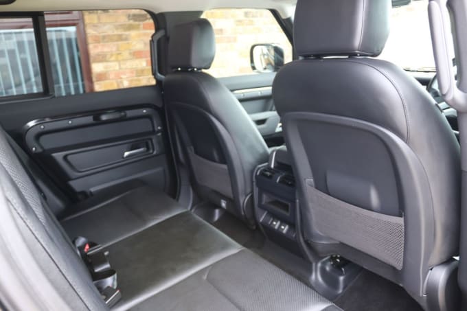 2025 Land Rover Defender