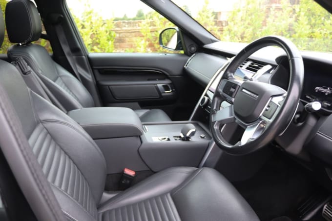 2025 Land Rover Discovery