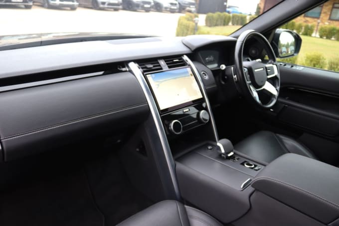 2025 Land Rover Discovery