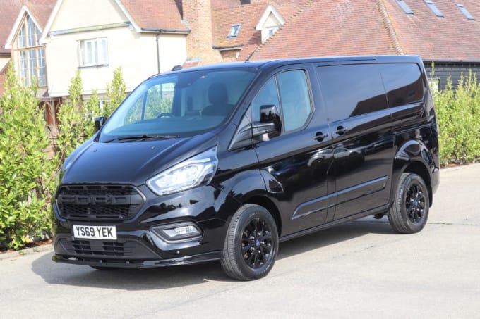 2025 Ford Transit Custom