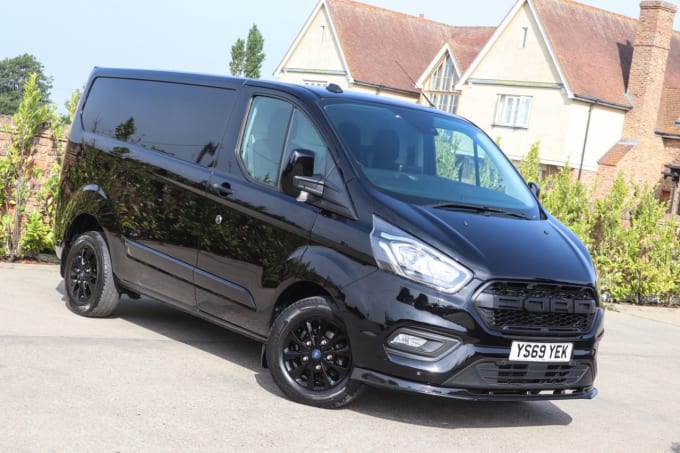 2025 Ford Transit Custom