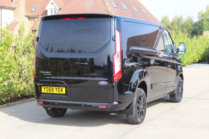 2025 Ford Transit Custom