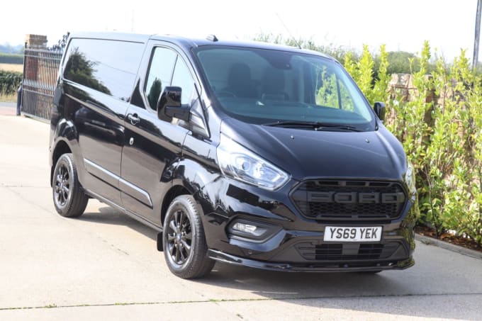 2025 Ford Transit Custom