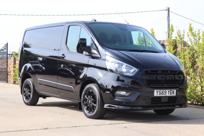 2025 Ford Transit Custom